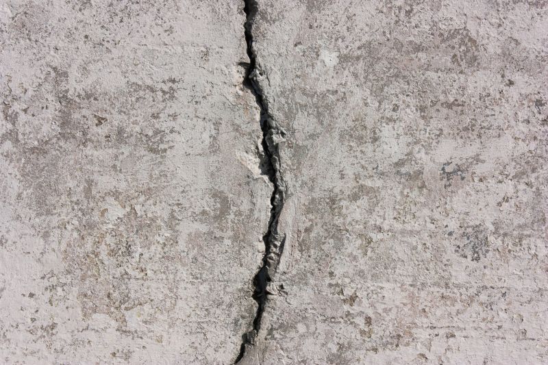Concrete Crack Patching