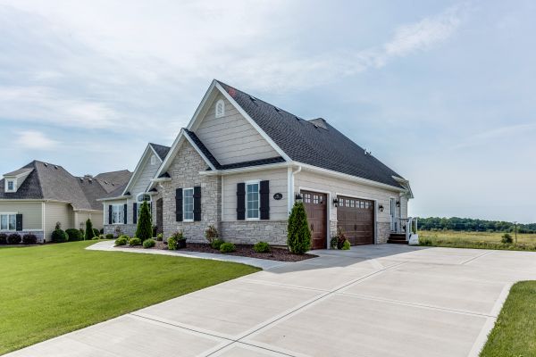 Cost of Driveway Damage Repair in Blue Springs
