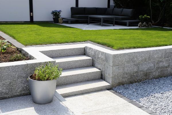 Cost of Backyard Step Repair in Blue Springs